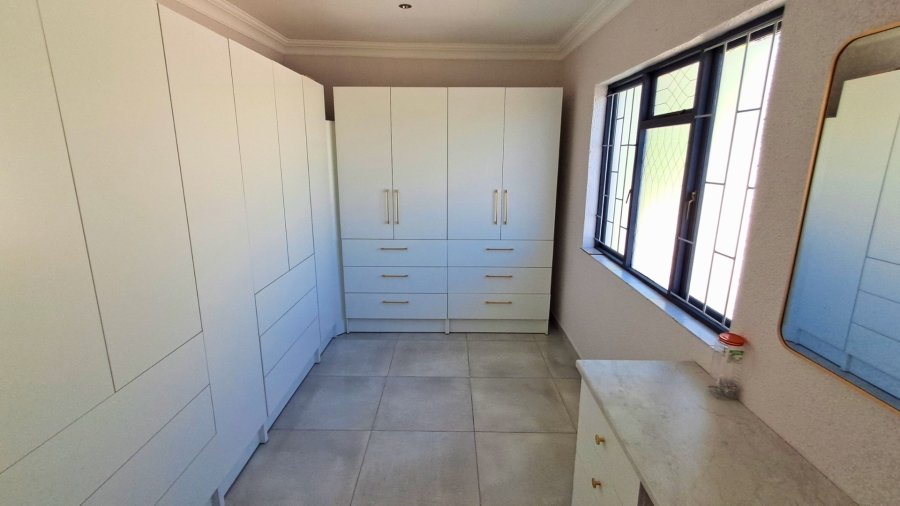 To Let 3 Bedroom Property for Rent in Ruwari Western Cape
